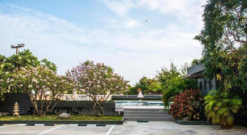 Veerawan Hotel @ HHQ Extérieur photo